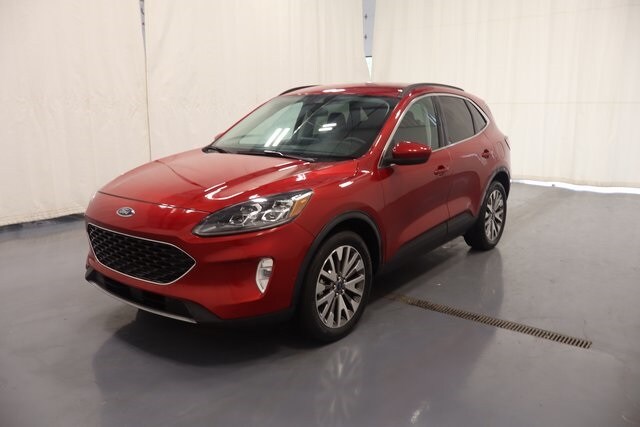 2021 Ford Escape Titanium photo 4