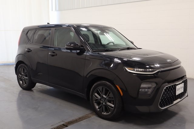 Used 2021 Kia Soul EX with VIN KNDJ33AU1M7138528 for sale in Plymouth, IN