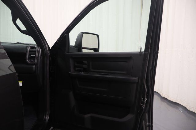 2026 RAM 3500 Tradesman - Photo 13