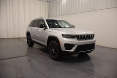 2026 Jeep Grand Cherokee Laredo Sport Utility