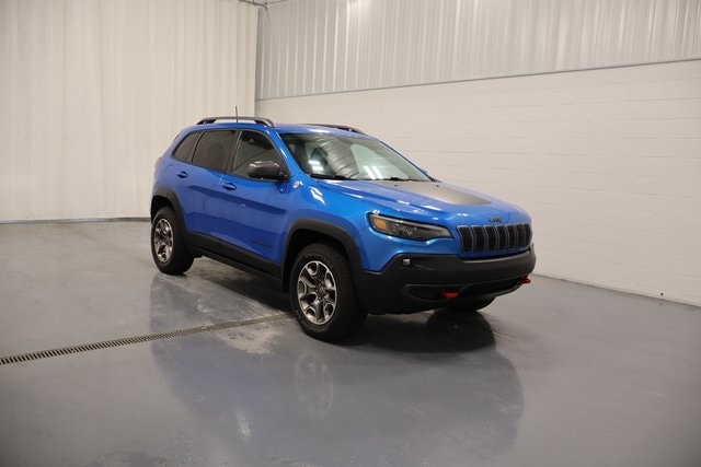 Used 2020 Jeep Cherokee Trailhawk with VIN 1C4PJMBX8LD643402 for sale in Plymouth, IN