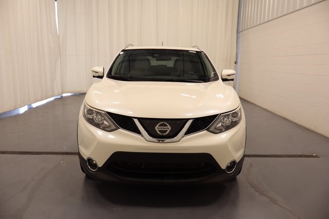 2018 Nissan Rogue Sport SL photo 3