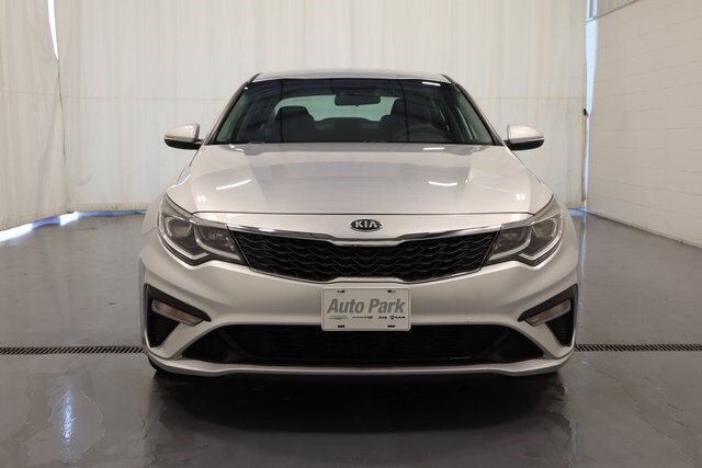2019 Kia Optima LX photo 3