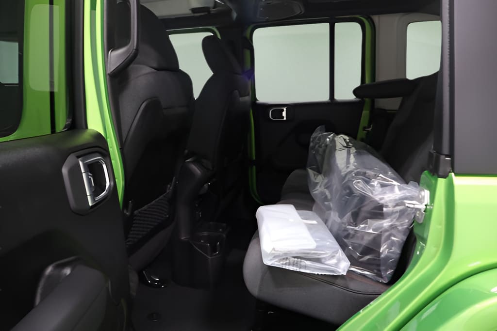2026 Jeep Wrangler 4-Door Rubicon - Photo 13