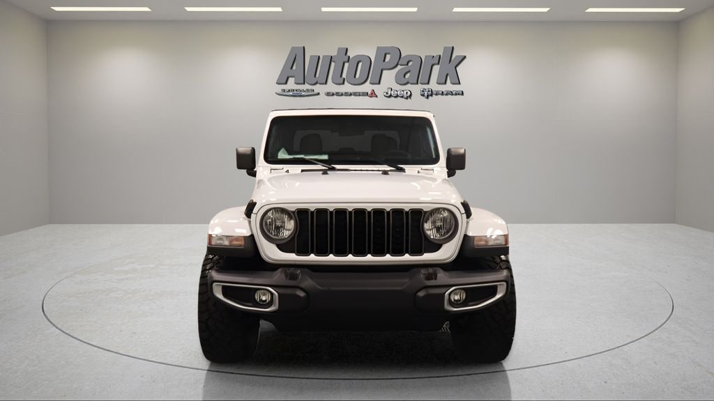 Used 2025 Jeep Gladiator Sport Truck Crew Cab