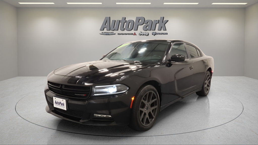 Used 2016 Dodge Charger SXT Sedan