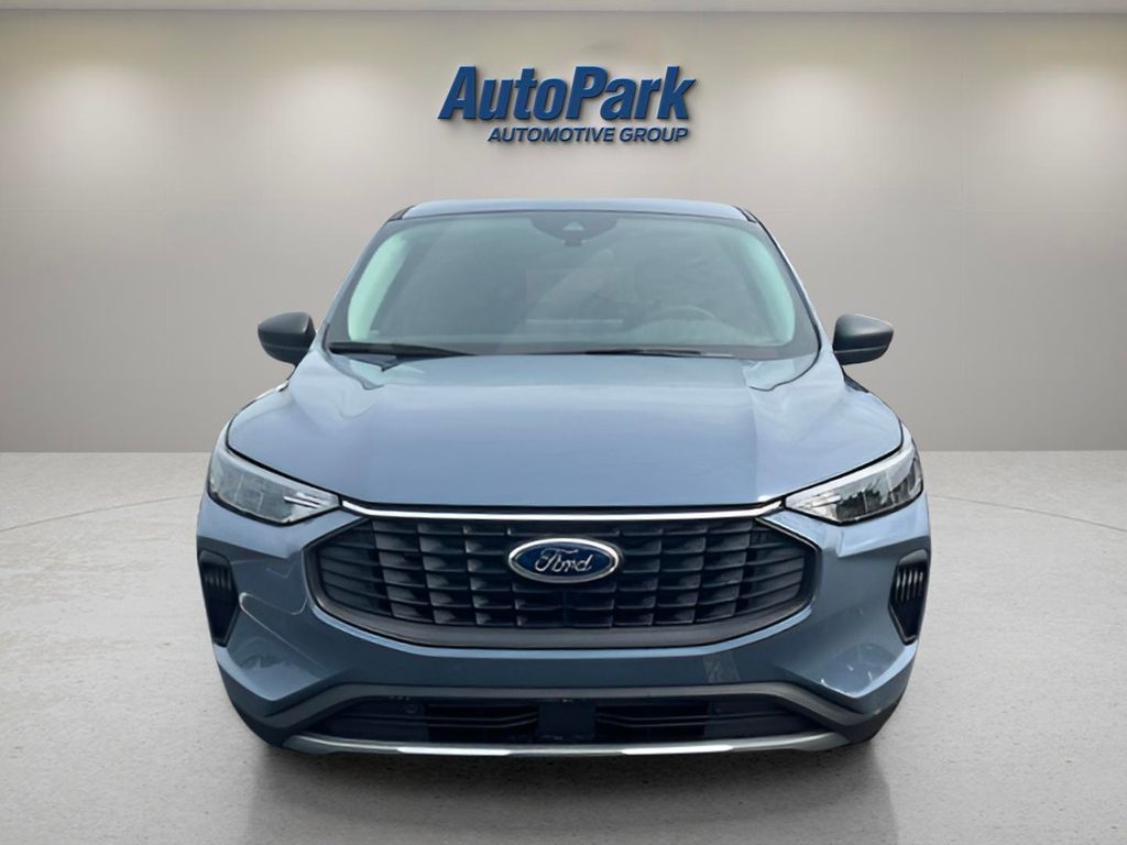 2025 Ford Escape Active - Photo 2