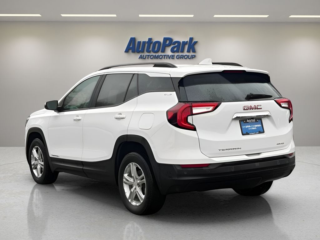 2023 GMC Terrain SLE - Photo 7