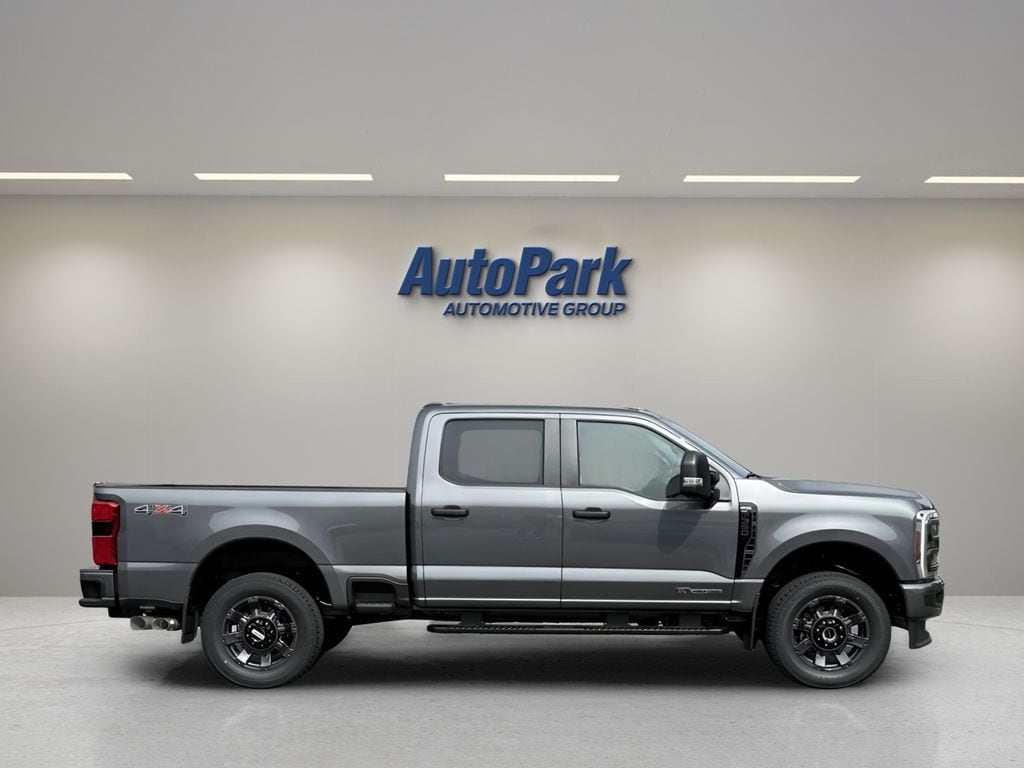 2026 Ford F-350 Super Duty XL - Photo 8