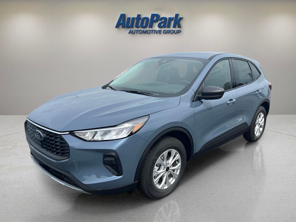 2025 Ford Escape Active - Photo 3