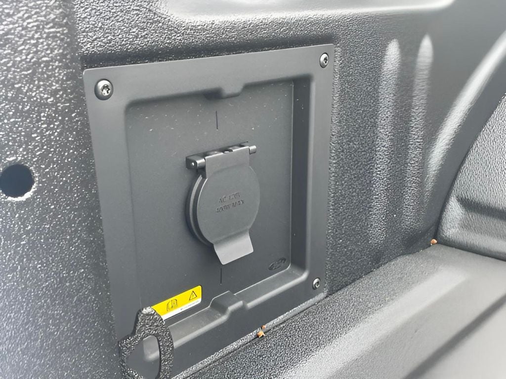 2025 Ford F-150 STX - Photo 14