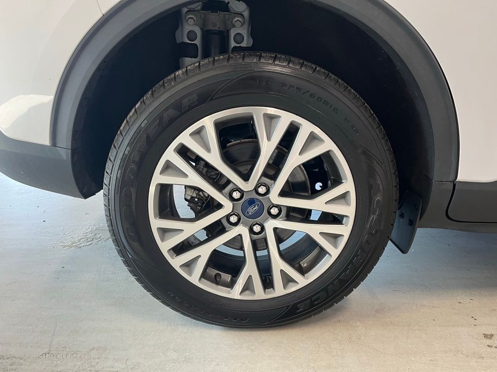 2022 Ford Escape SEL - Photo 11