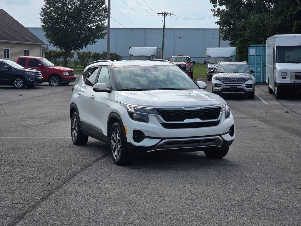 Certified 2022 Kia Seltos EX SUV