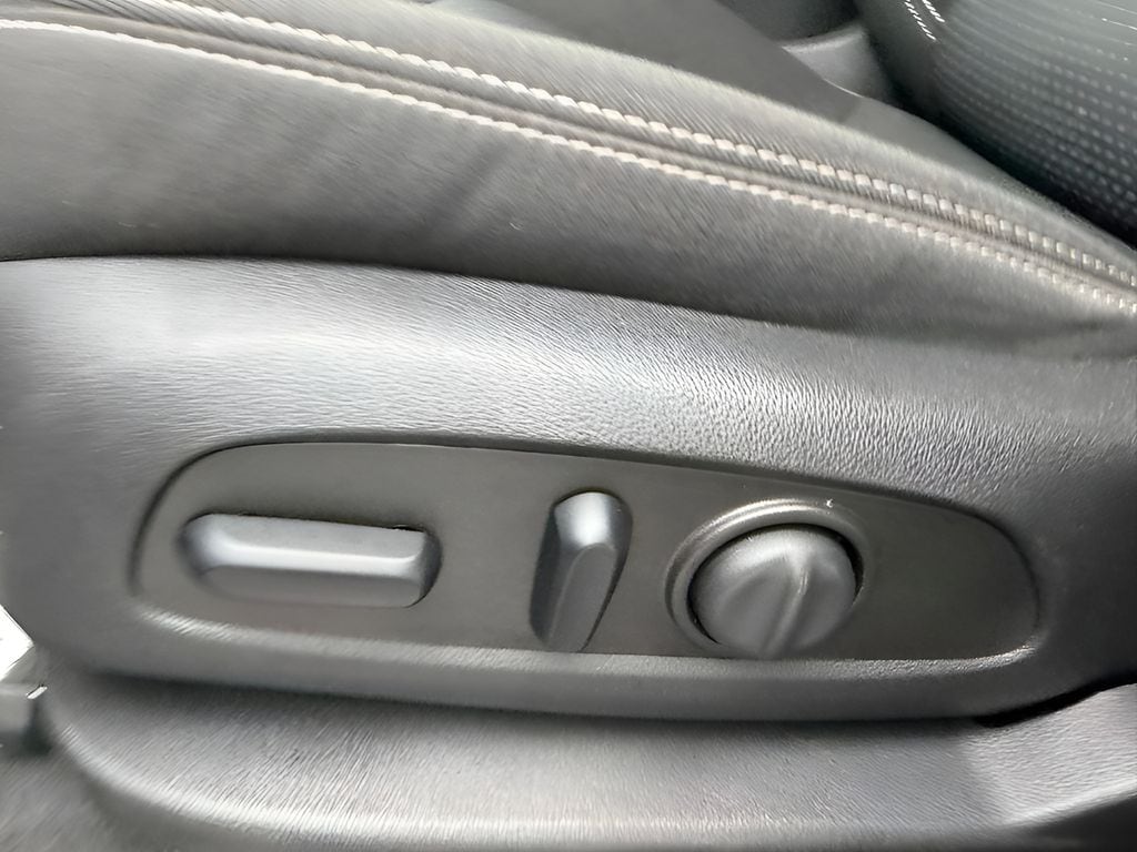 2023 GMC Terrain SLE - Photo 21