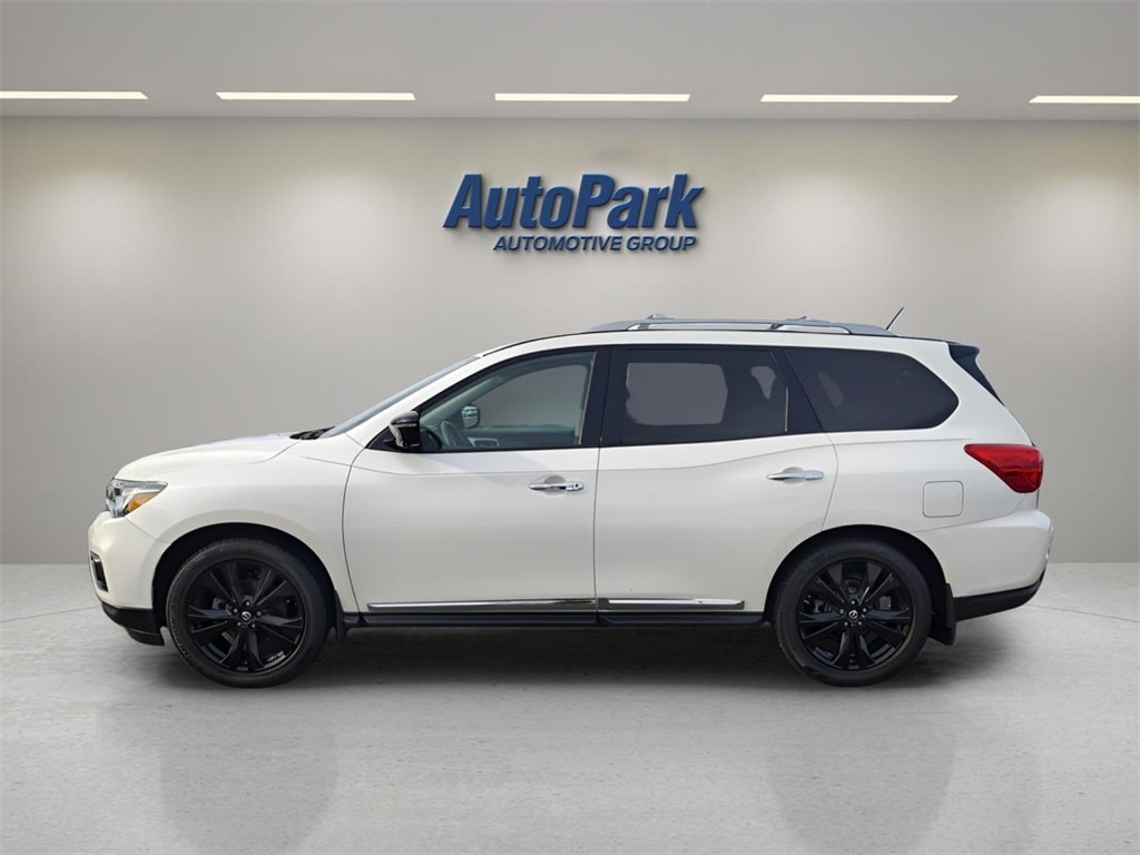 Used 2017 Nissan Pathfinder Platinum SUV