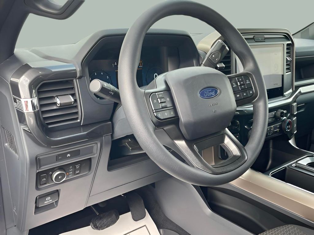 2025 Ford F-150 STX - Photo 20