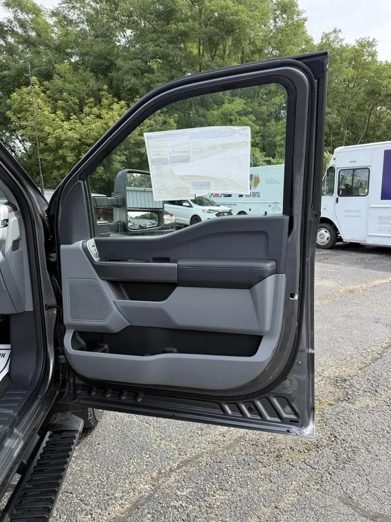 2026 Ford F-350 Super Duty XL - Photo 19