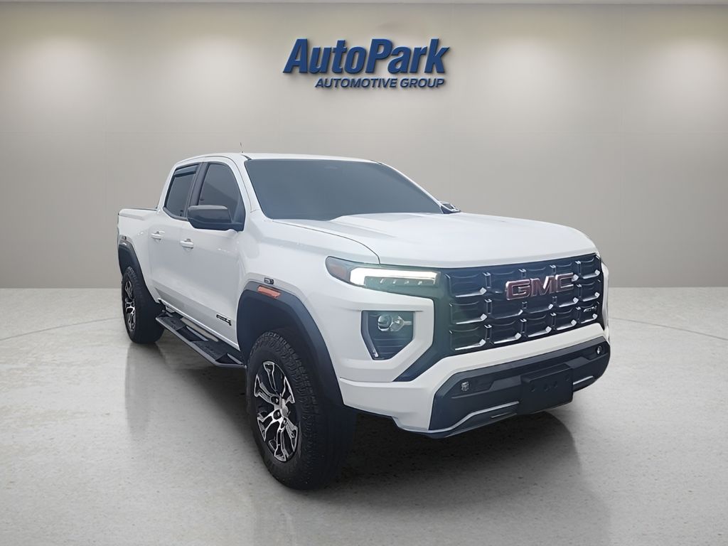 2023 GMC Canyon 4WD AT4 Crew Cab Short Box's photo