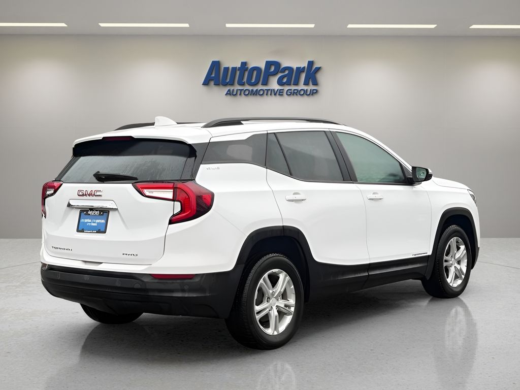 2023 GMC Terrain SLE - Photo 9