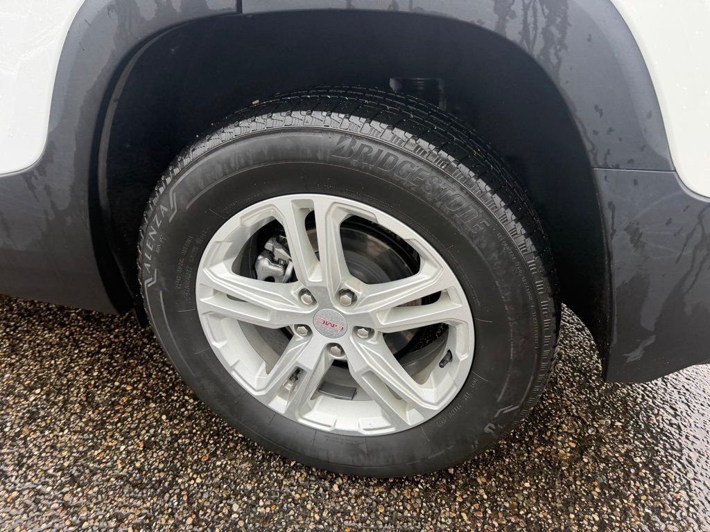2023 GMC Terrain SLE - Photo 36