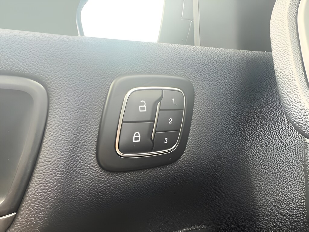2025 Ford Escape Active - Photo 13
