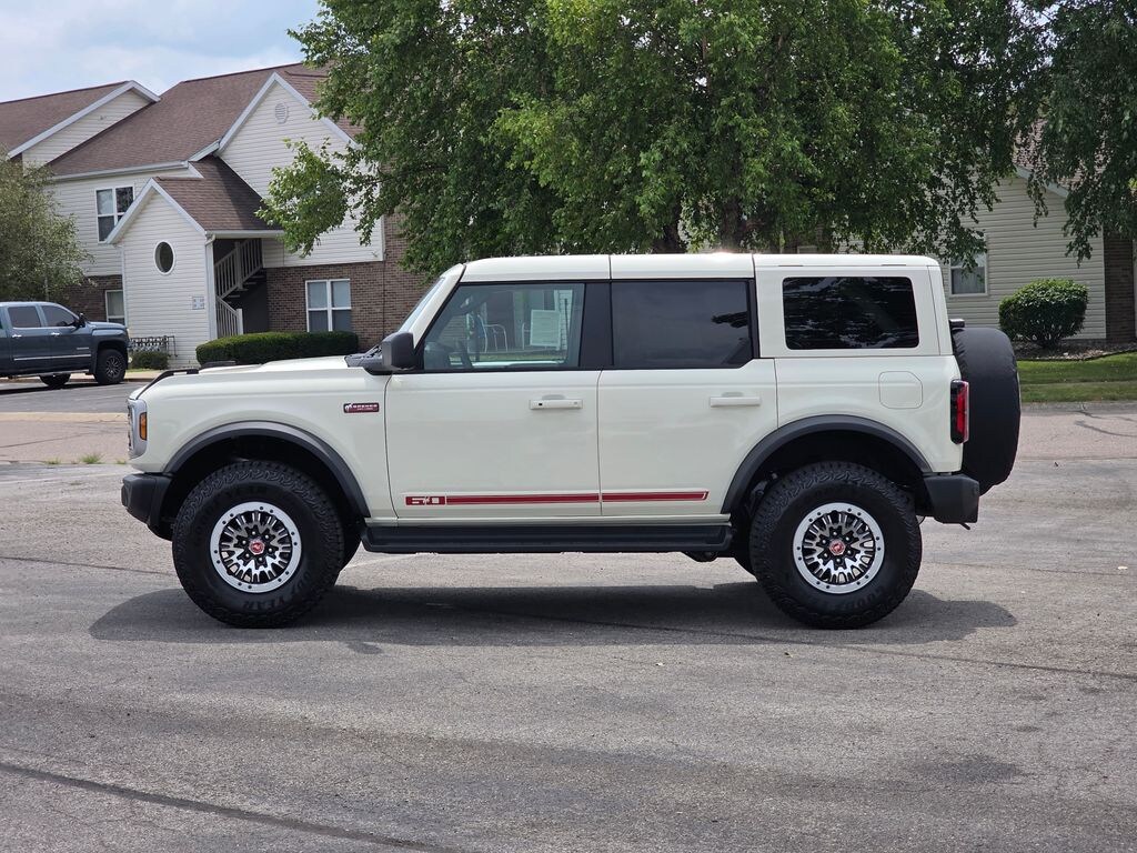 New 2026 Ford Bronco Outer Banks SUV