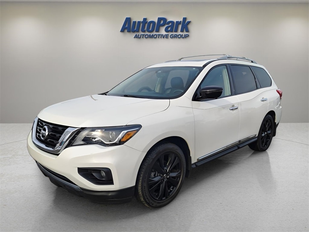 Used 2017 Nissan Pathfinder Platinum SUV