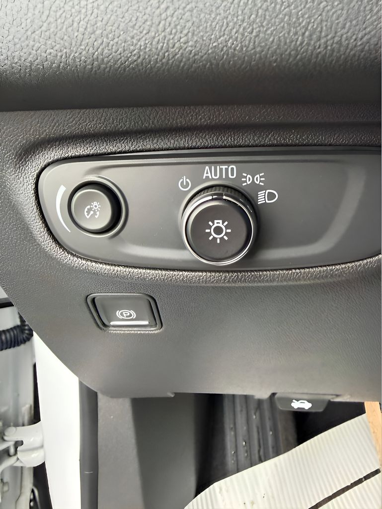 2023 GMC Terrain SLE - Photo 26