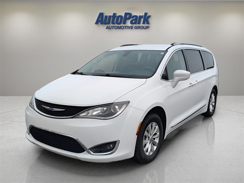 Used 2018 Chrysler Pacifica Touring L Plus Van