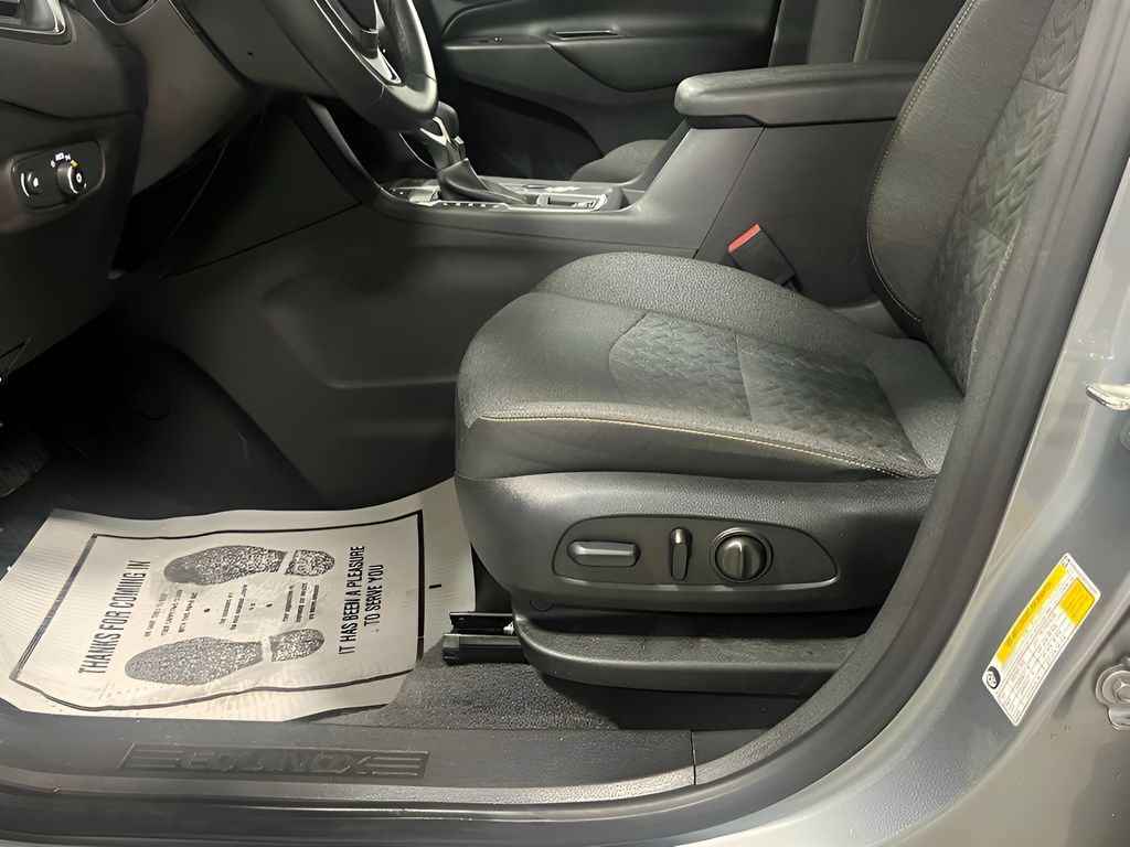 2024 Chevrolet Equinox LT - Photo 16
