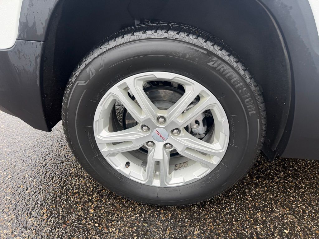 2023 GMC Terrain SLE - Photo 37