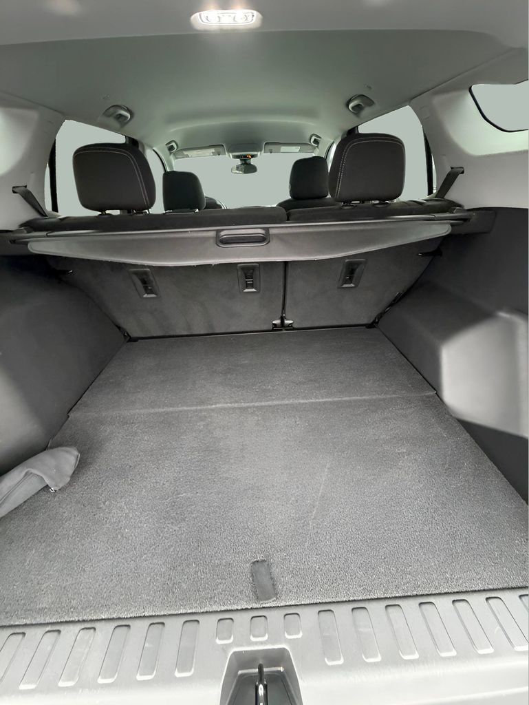 2023 GMC Terrain SLE - Photo 15