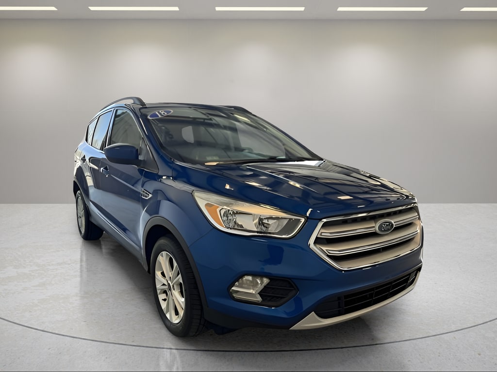 Used 2018 Ford Escape SE with VIN 1FMCU9GD2JUC43149 for sale in Bremen, IN