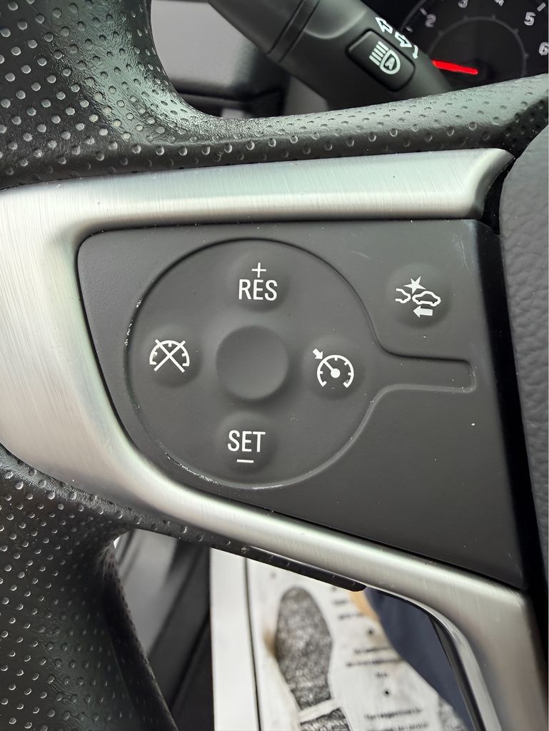 2023 GMC Terrain SLE - Photo 25