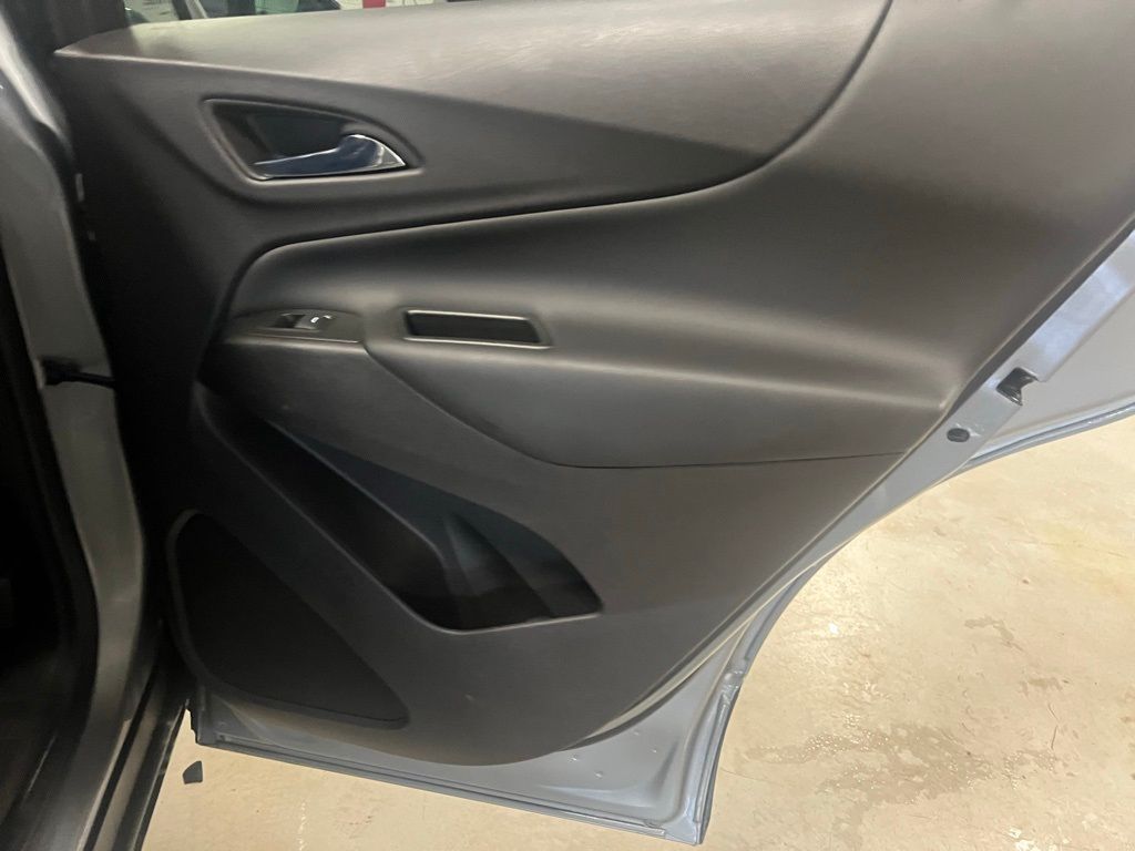 2024 Chevrolet Equinox LT - Photo 37