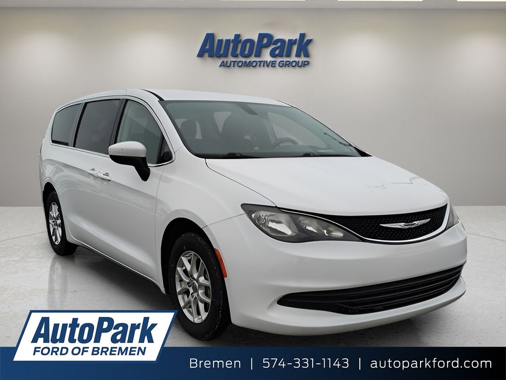 2020 Chrysler Voyager LX