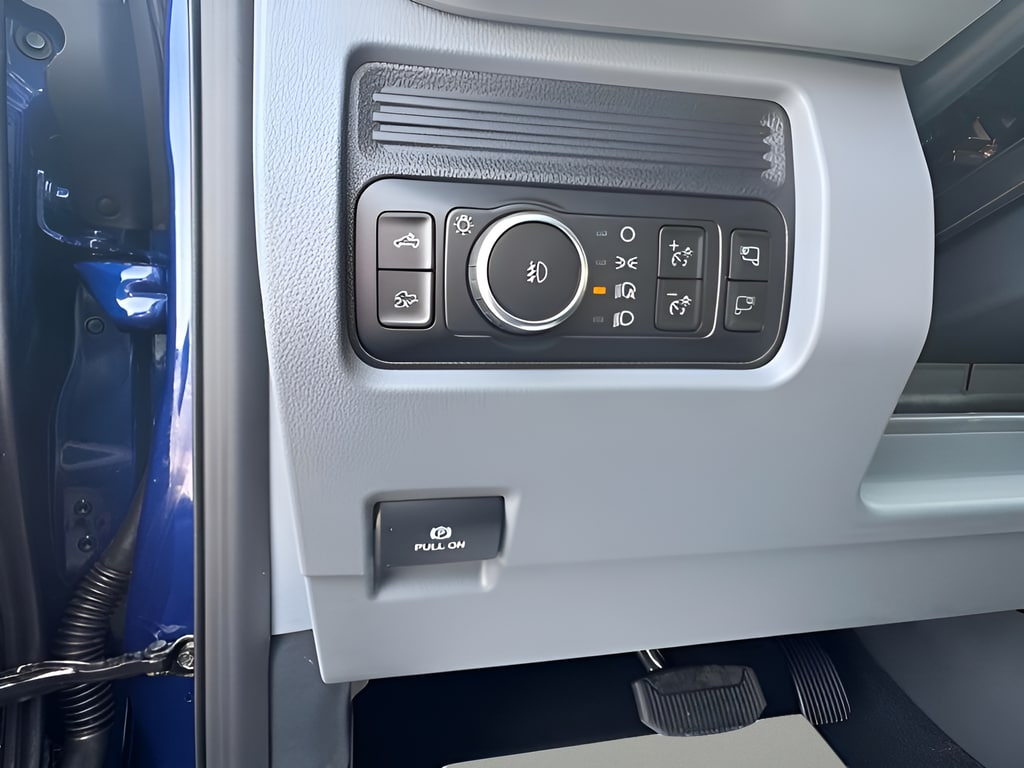 2026 Ford F-250 Super Duty XLT - Photo 17