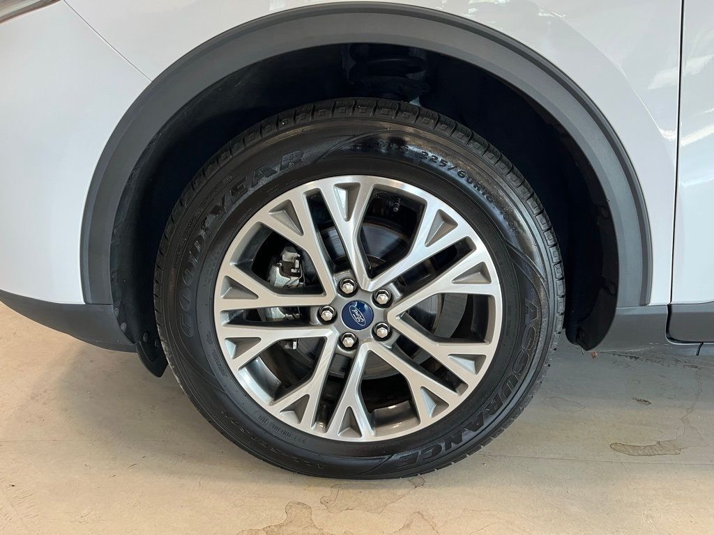 2022 Ford Escape SEL - Photo 9