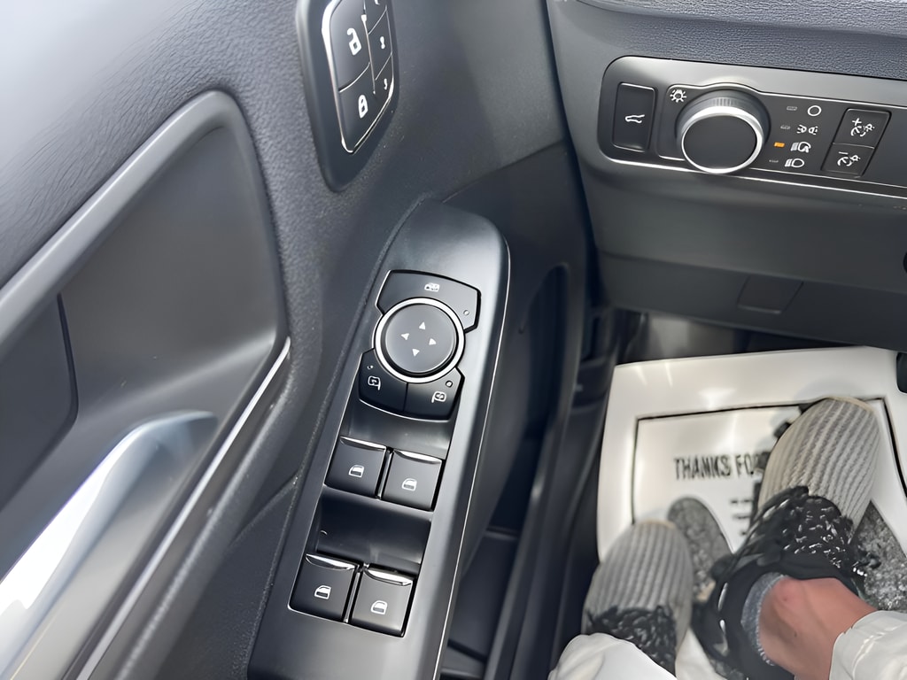 2025 Ford Escape Active - Photo 12