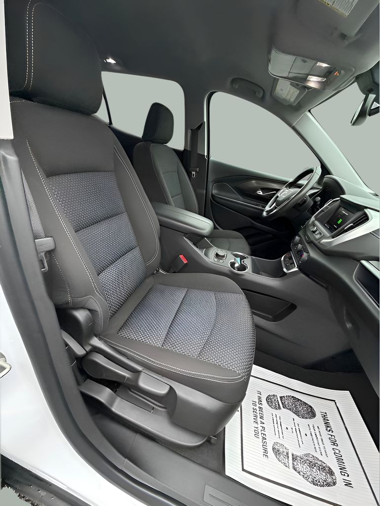 2023 GMC Terrain SLE - Photo 23