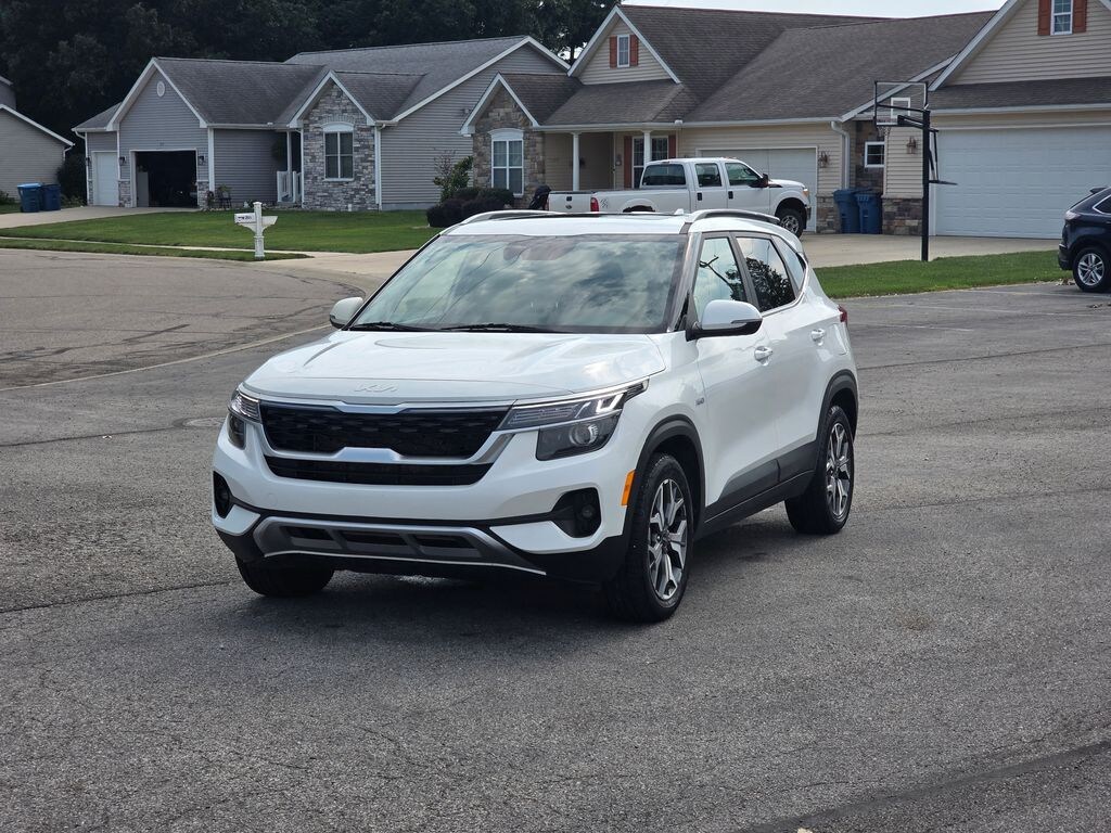 Certified 2022 Kia Seltos EX SUV