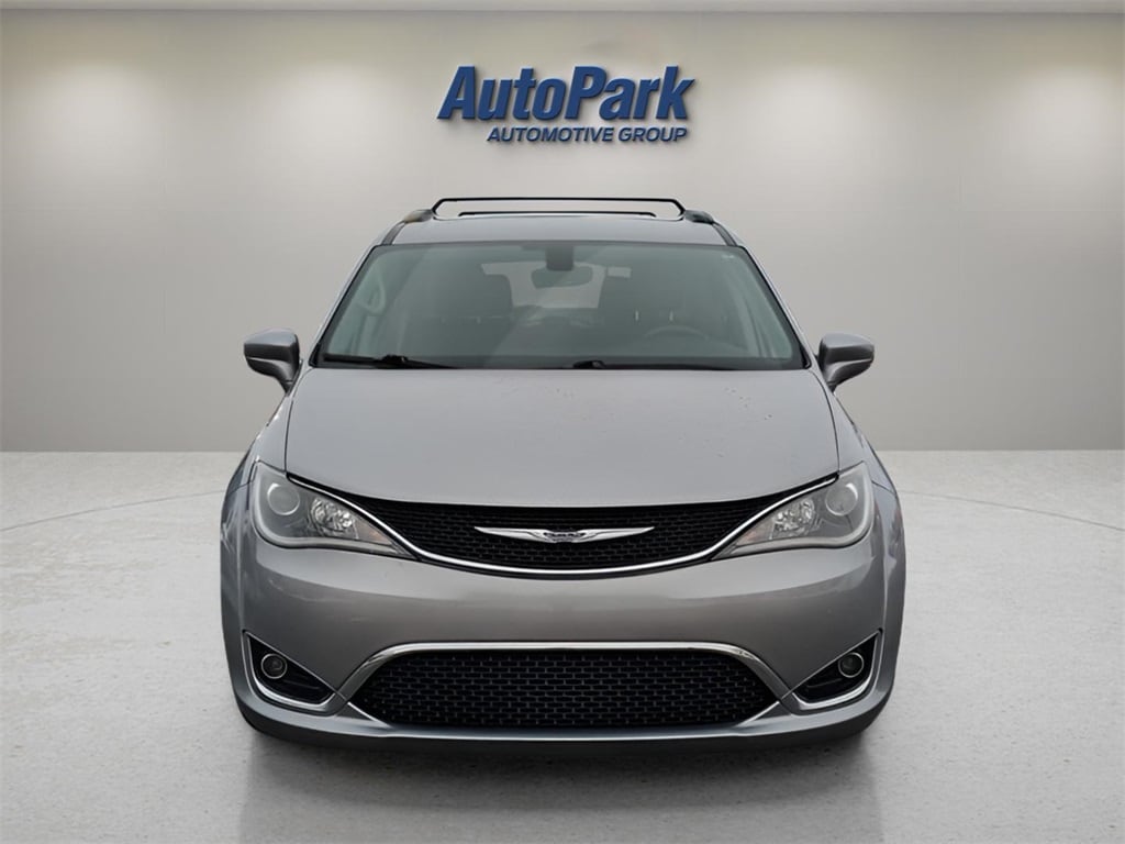 Used 2017 Chrysler Pacifica Touring-L Van