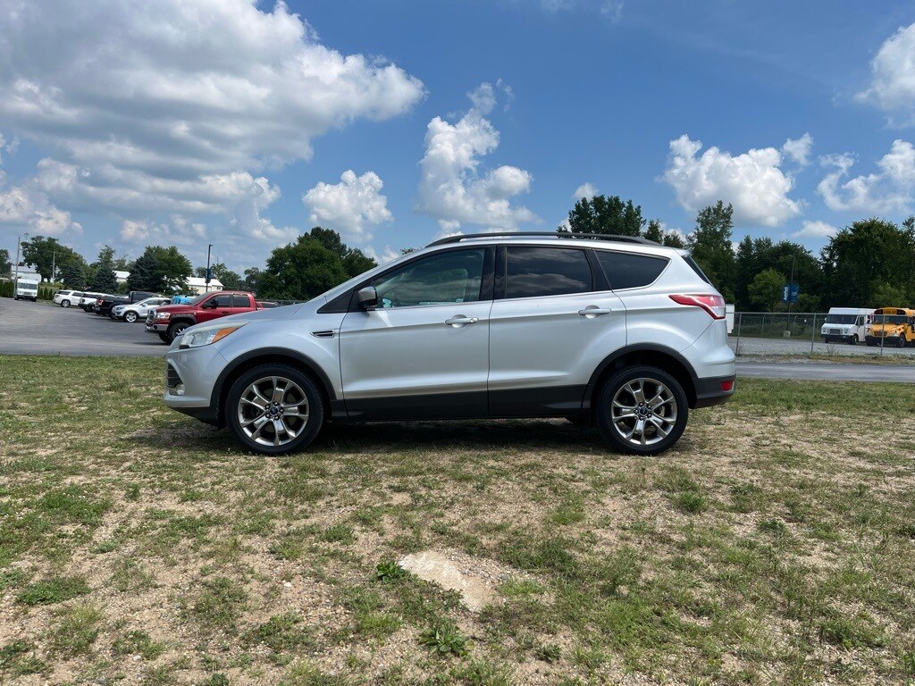 2014 Ford Escape SE photo 2