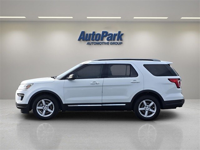 2018 Ford Explorer XLT photo 4