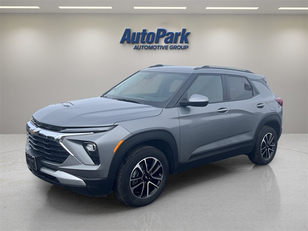 Used 2025 Chevrolet Trailblazer LT SUV