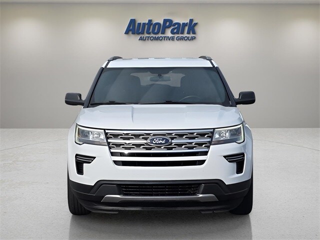 2018 Ford Explorer XLT photo 2