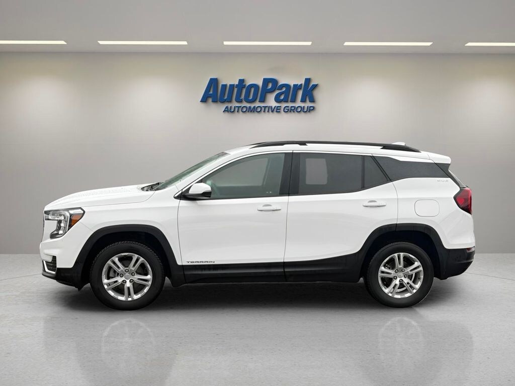 Used 2023 GMC Terrain SLE SUV