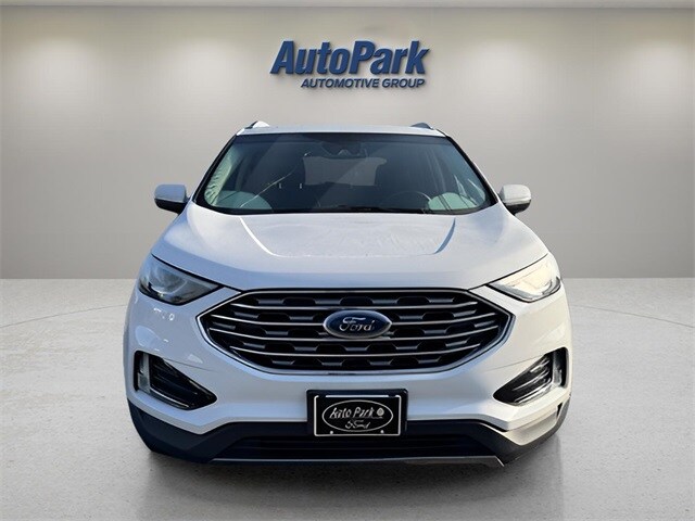 2019 Ford Edge SEL photo 2