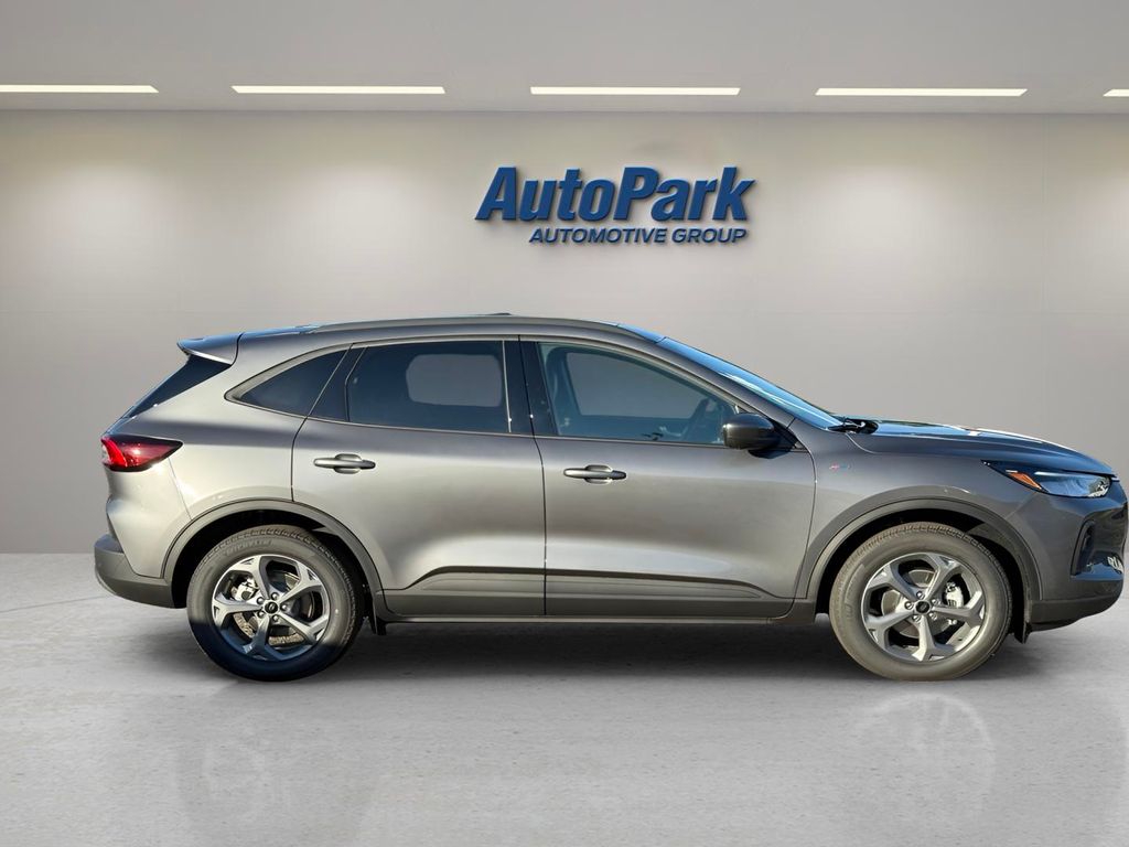 2026 Ford Escape ST-Line Select - Photo 8