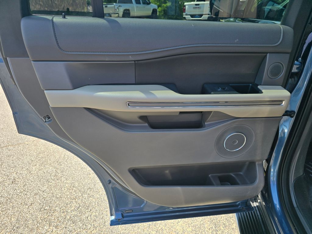 2018 Ford Expedition XLT - Photo 11